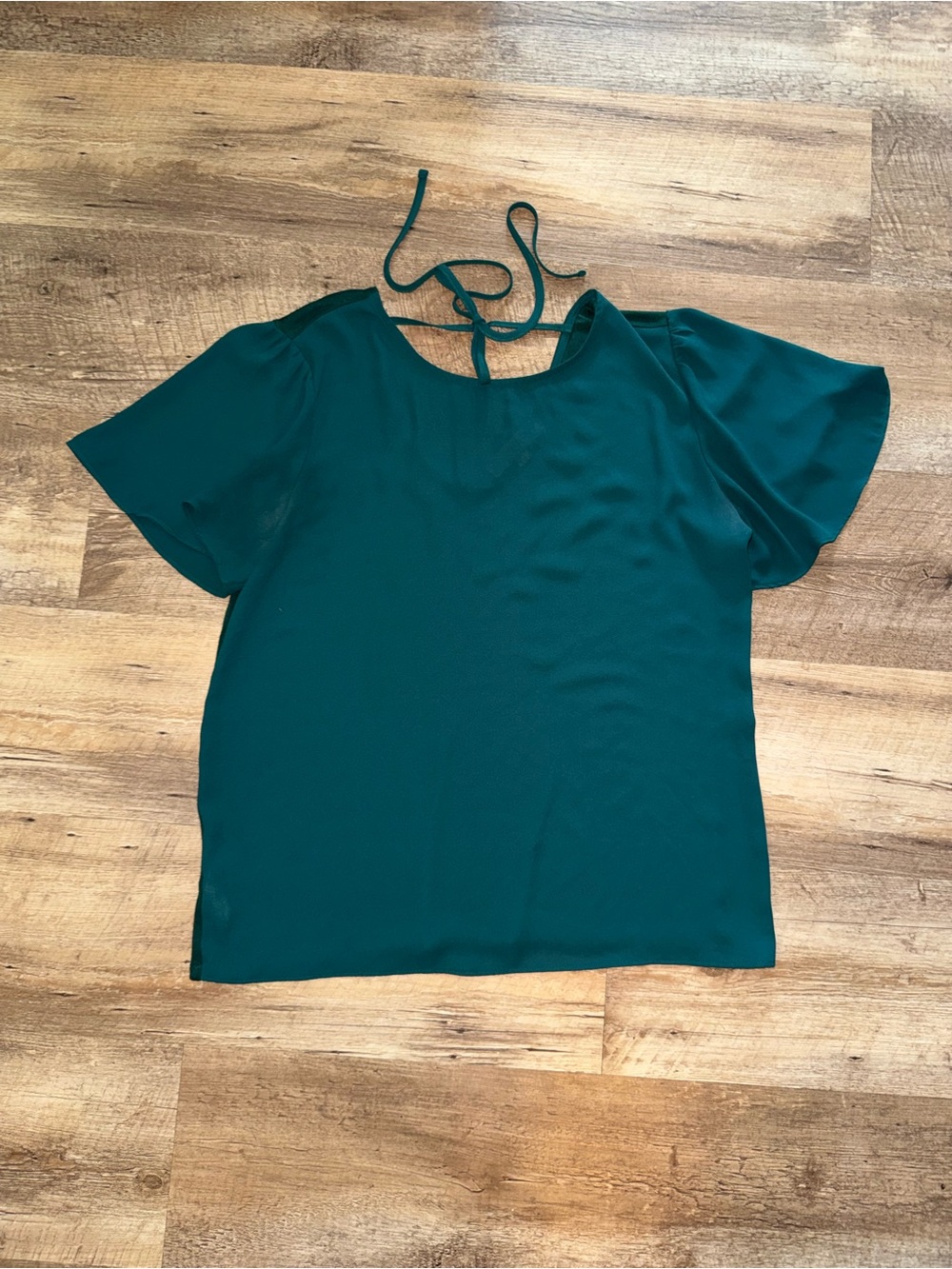 Women's emerald green Short-Sleeve Tie-Back Top